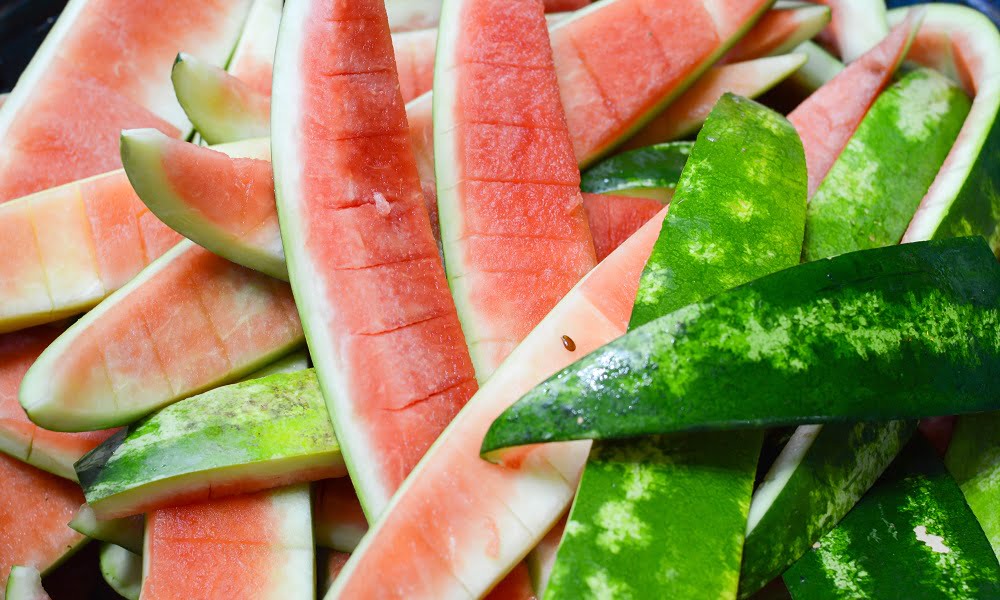 CAN YOU PICKLE IT: LEFTOVER VEGETABLE PARTS