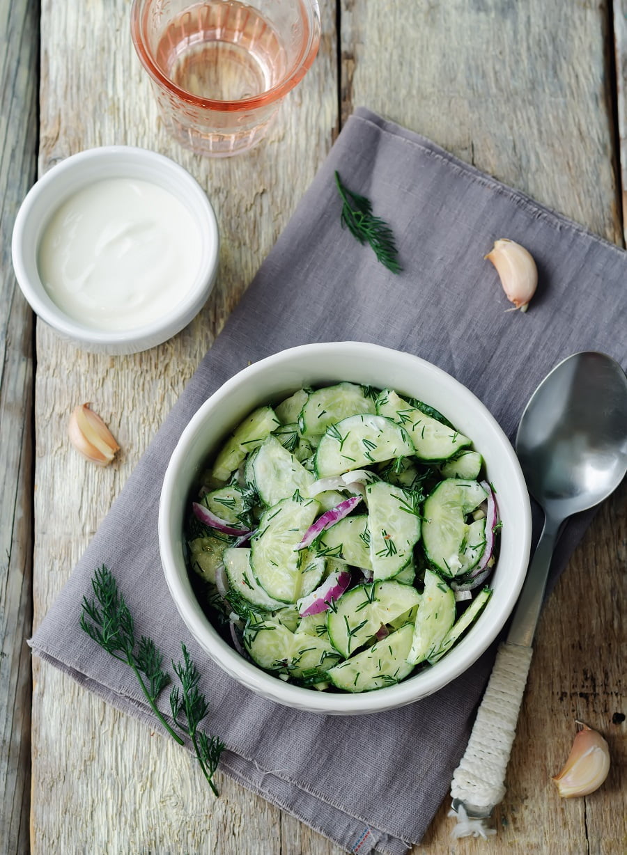 How to make a delicious creamy cucumber salad #vegan