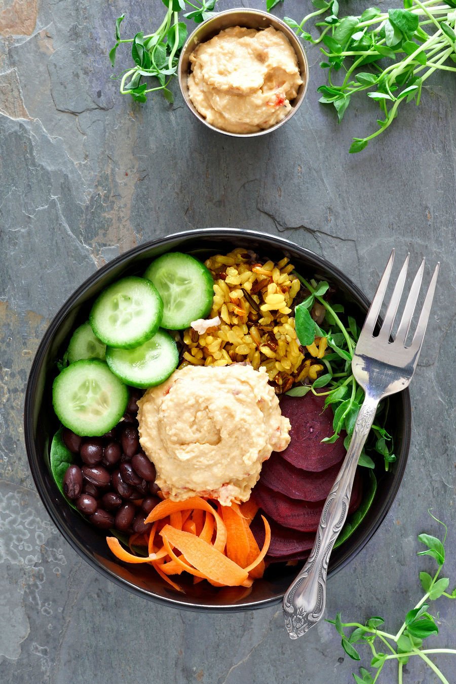 Lemon rice - a delicious and colorful base for nourish bowls! 