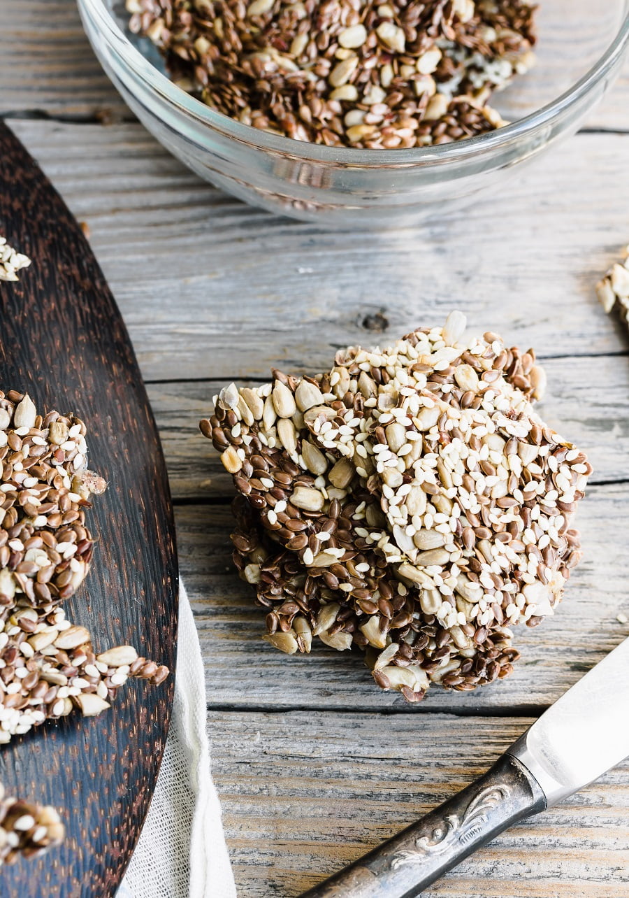 Easy Homemade Vegan Seed Crackers #lowcarb #keto #vegan #glutenfree #recipe