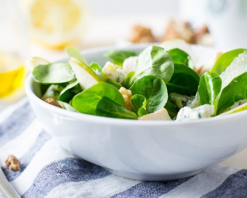 Pear, Spinach, Walnut And Blue Cheese Salad | SPUD.ca