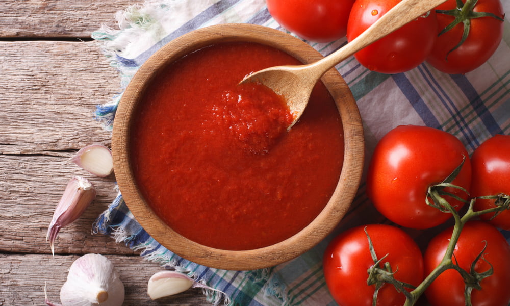 YOUR GUIDE TO THE BEST HOMEMADE TOMATO SAUCE