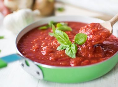 homemade tomato sauce