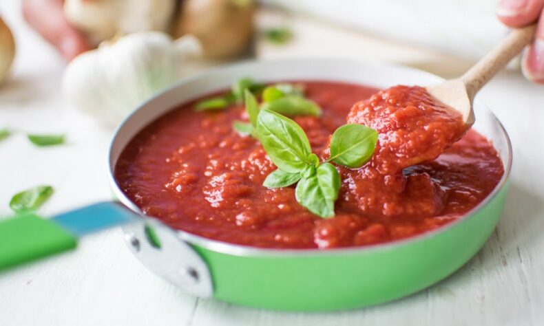 homemade tomato sauce