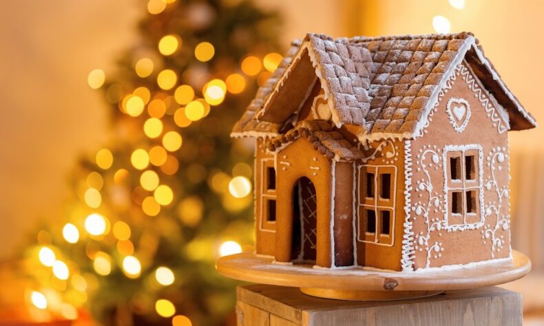 Foolproof Gingerbread House Hacks | SPUD.ca