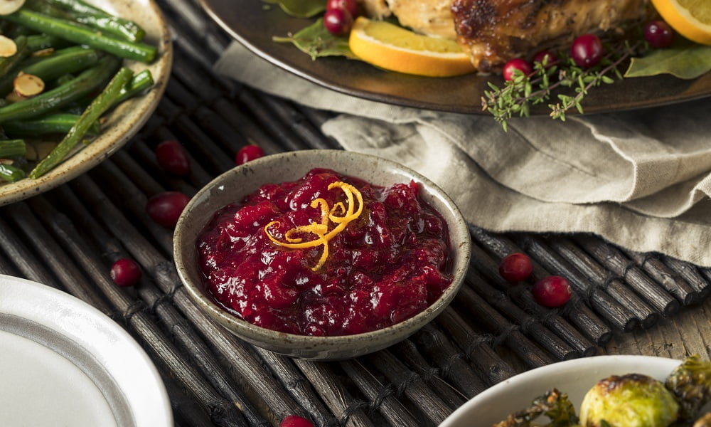 MAKE THIS MAPLE CRANBERRY SAUCE FOR THE HOLIDAYS