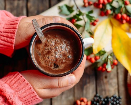 How To Make Red Wine Hot Chocolate This Holiday Season | SPUD.ca