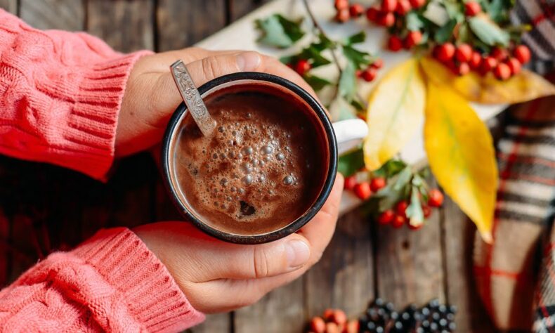 How to make red wine hot chocolate this holiday season | SPUD.ca