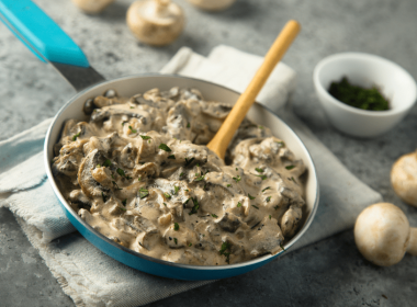 vegan mushroom stroganoff