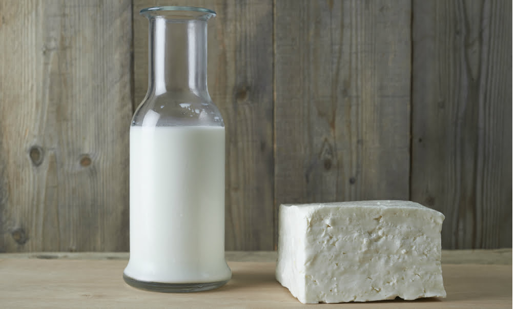 WHY YOU SHOULD CONSIDER SWITCHING TO GOAT MILK - SPUD.ca