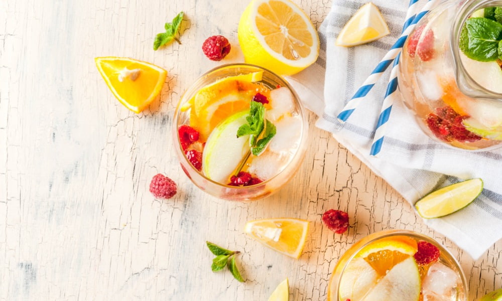 THIS WHITE TEA SANGRIA IS THE PERFECT SUMMER SIP