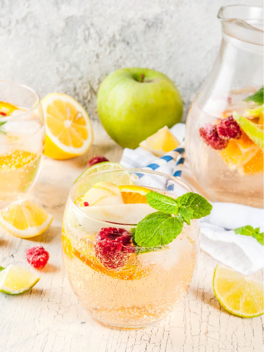 summer white tea sangria