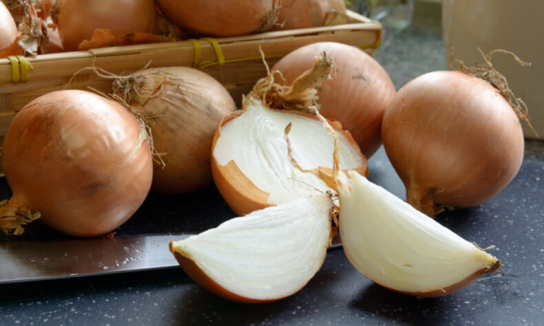 organic onions sliced