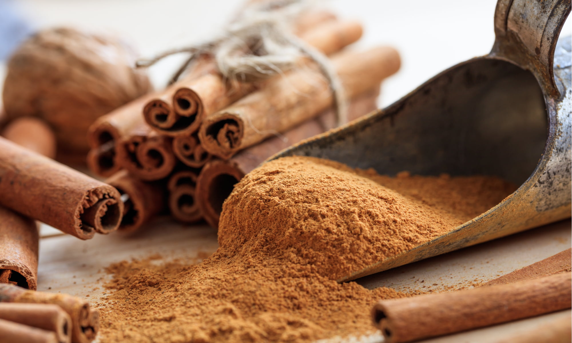 5 BENEFITS OF CINNAMON TO SPICE UP YOUR LIFE