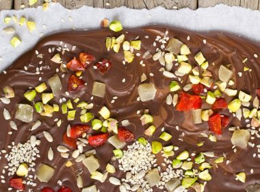 How to Make Superfood Chocolate bark | Spud.ca