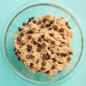 THE HEALTHY TREAT WE CAN’T GET ENOUGH OF: CHICKPEA COOKIE DOUGH