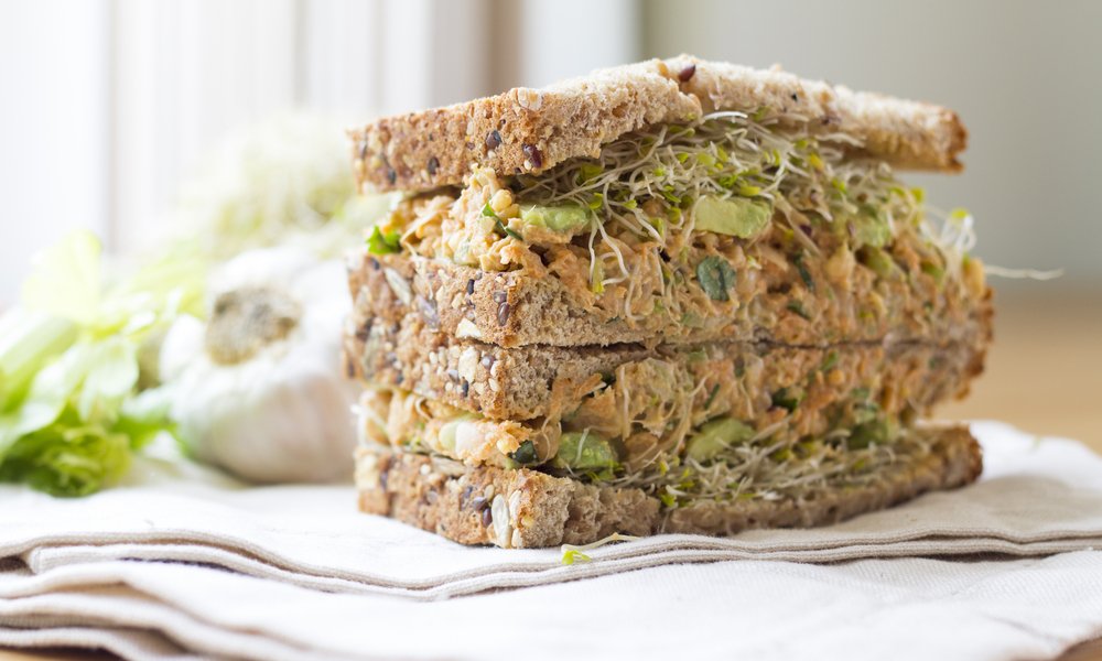 MOVE OVER TUNA, CHICKPEA SALAD IS COMING FOR YOU
