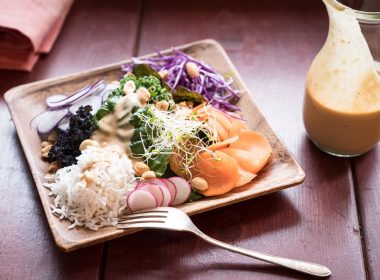 DRAGON BOWL WITH ASIAN PEANUT SAUCE