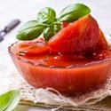 DIY PANTRY STAPLES – HOW TO CAN TOMATOES