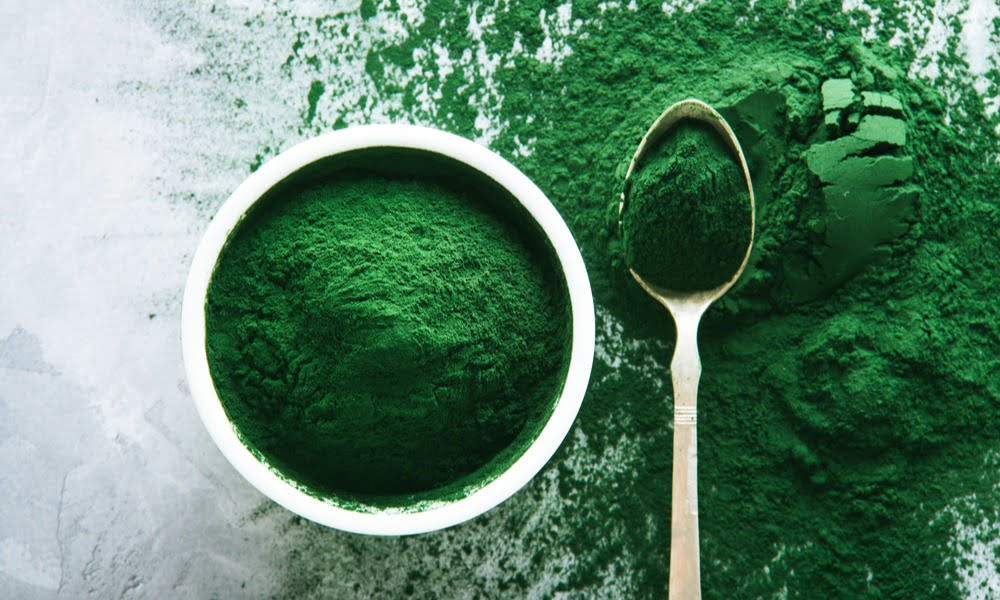 5 BENIFITS OF SUPERFOOD GREENS: SPIRULINA AND CHLORELLA