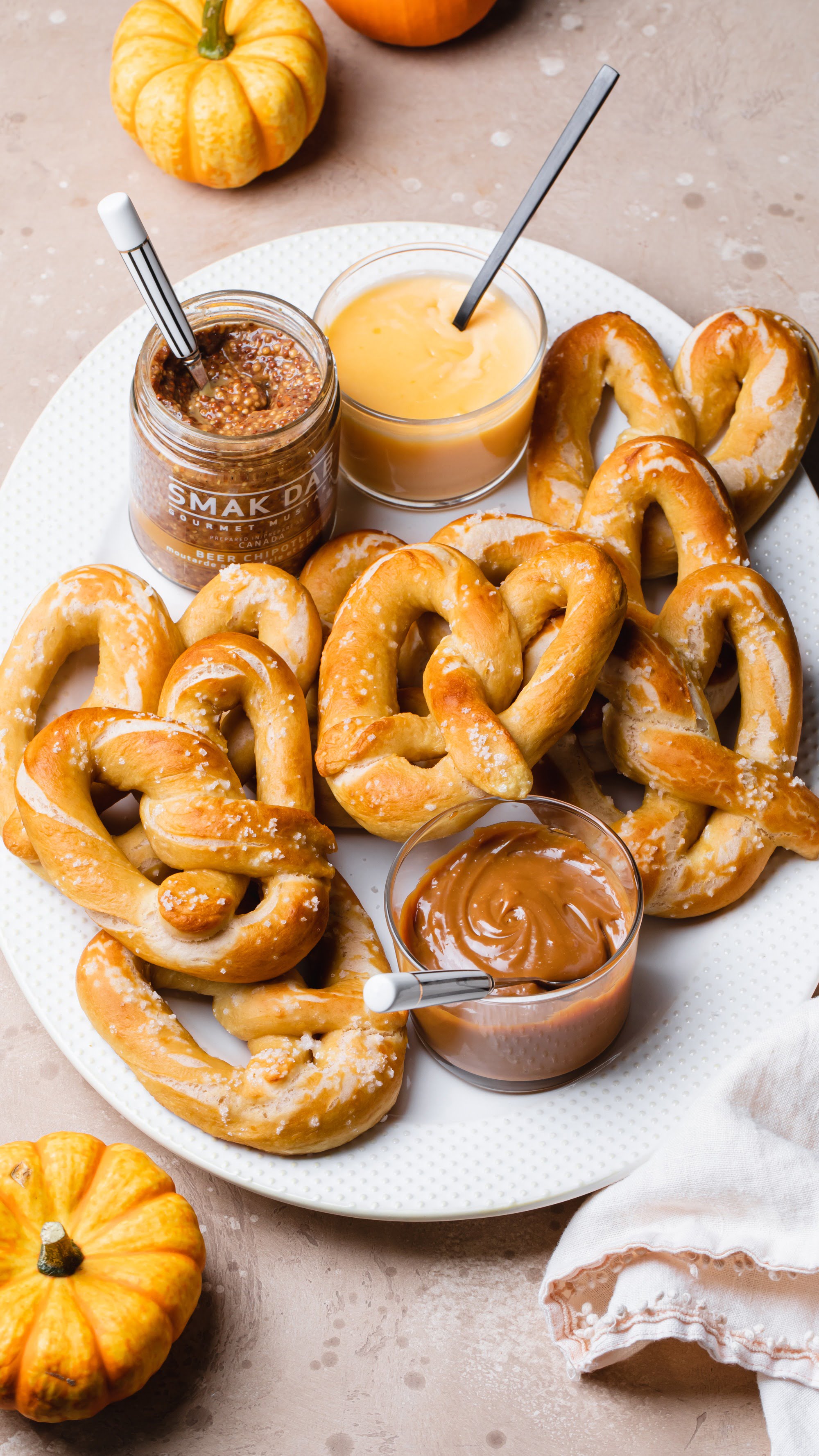 homemade soft pretzels